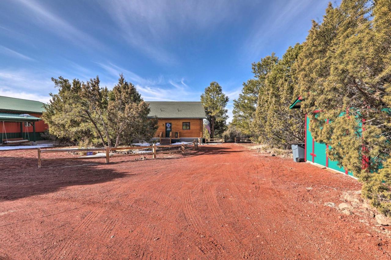 Quaint Williams Cabin Near Grand Canyon Eksteriør billede